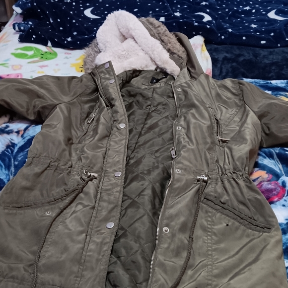 Woman winter coat - Picture 2 of 2